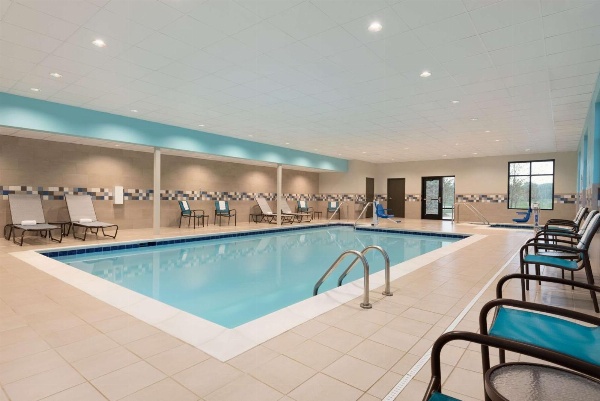 Hampton Inn By Hilton & Suites Kenosha image 6